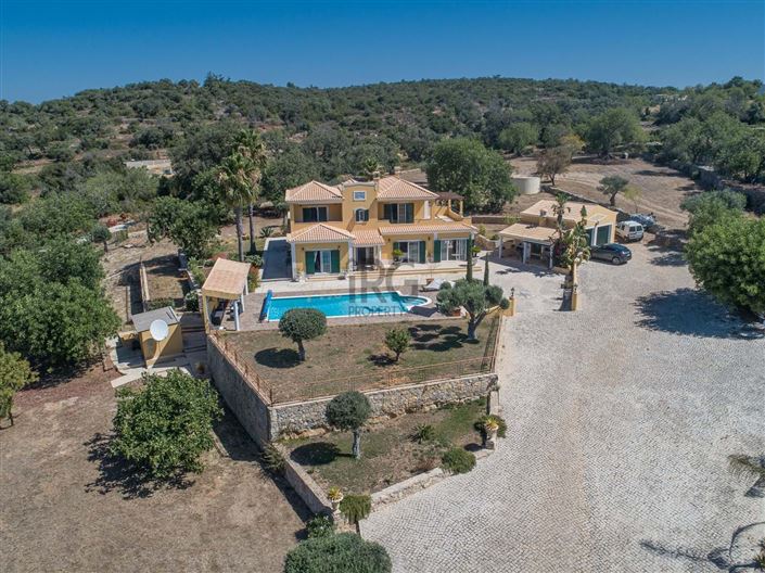 Image No.3-Villa de 4 chambres à vendre à Loule