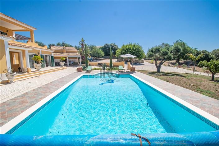 Image No.4-Villa de 4 chambres à vendre à Loule