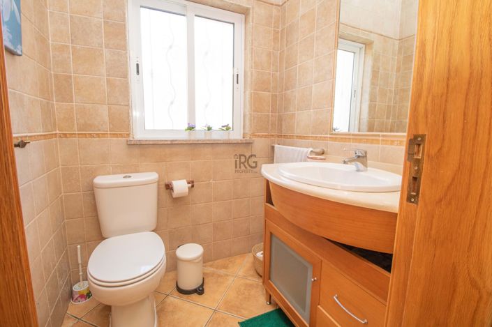 Image No.17-4 Bed Villa for sale