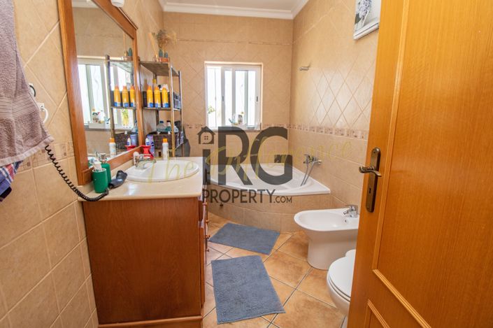 Image No.24-4 Bed Villa for sale