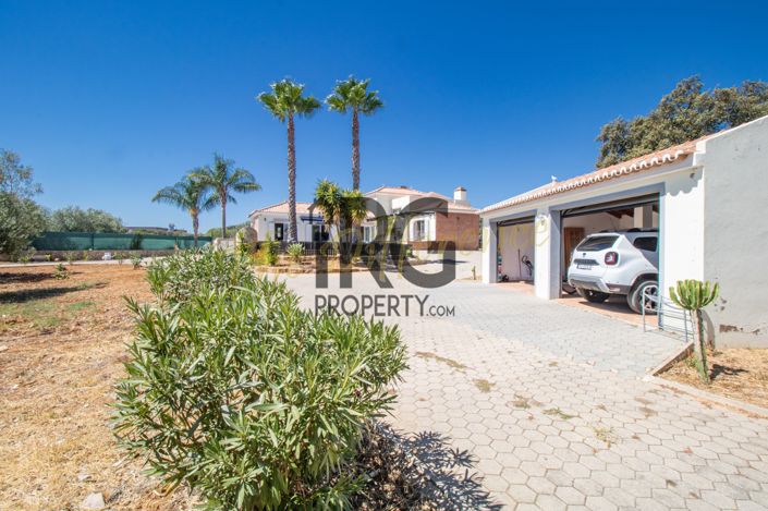 Image No.29-4 Bed Villa for sale
