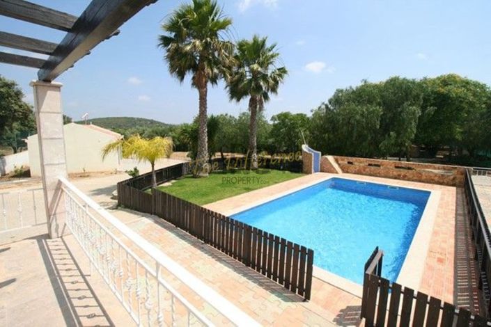Image No.3-4 Bed Villa for sale