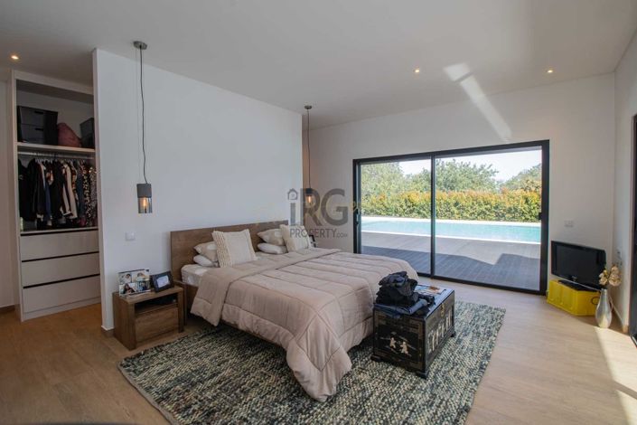 Image No.8-Villa de 4 chambres à vendre à Olhão