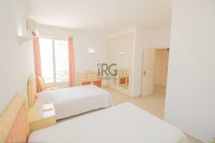 Image No.15-3 Bed Villa for sale