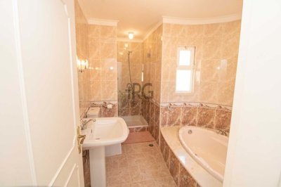 2092-349949-7cad0fe82e642c54e3fe1d772f22d68ea