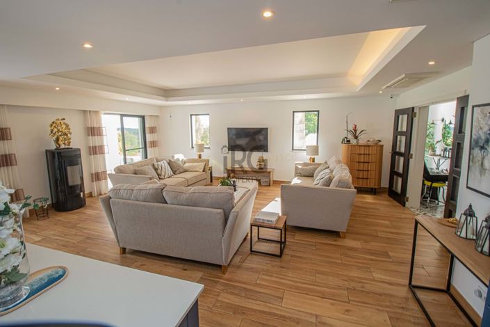 Image No.18-4 Bed Villa for sale