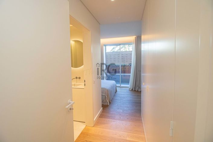 Image No.20-2 Bed Apartment for sale