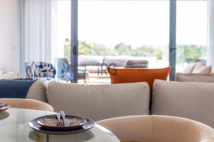 Image No.13-3 Bed Townhouse for sale