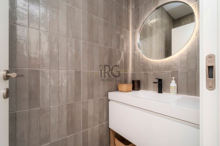 Image No.32-3 Bed Townhouse for sale