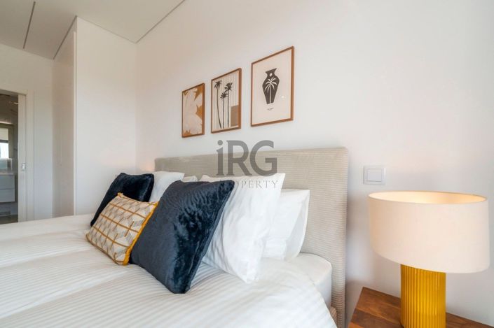 Image No.37-3 Bed Townhouse for sale