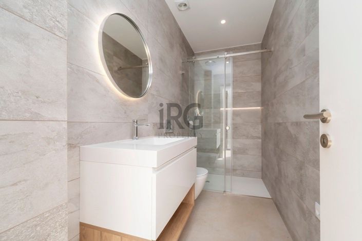 Image No.41-3 Bed Townhouse for sale