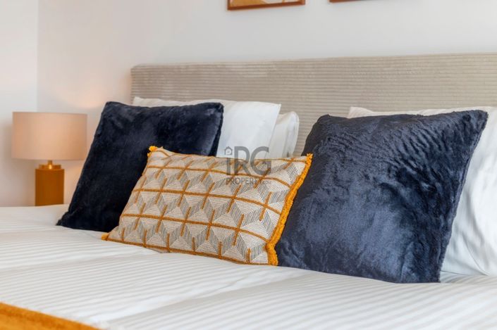 Image No.42-3 Bed Townhouse for sale