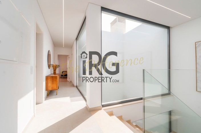 Image No.42-3 Bed Townhouse for sale