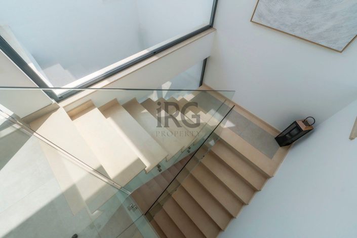 Image No.44-3 Bed Townhouse for sale