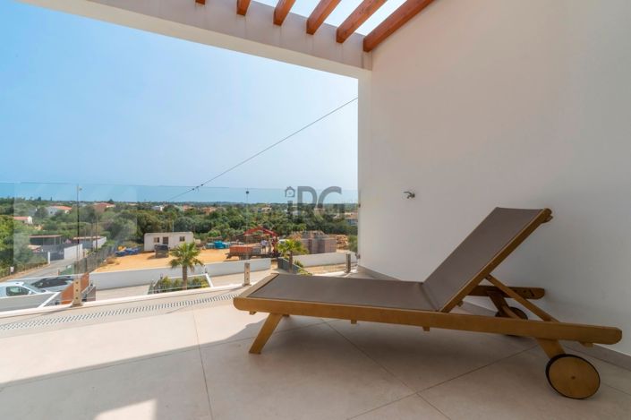 Image No.49-3 Bed Townhouse for sale