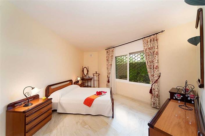 Image No.8-4 Bed Villa for sale