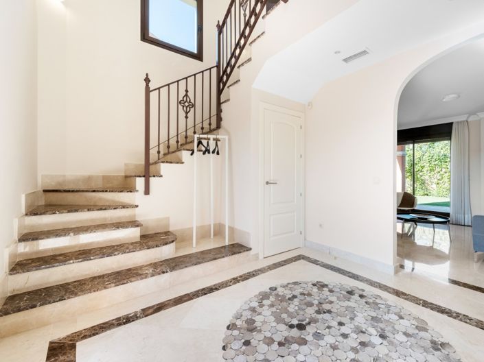 Image No.10-4 Bed Semi-Detached for sale