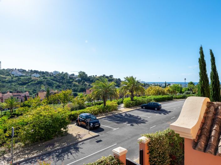 Image No.17-4 Bed Semi-Detached for sale