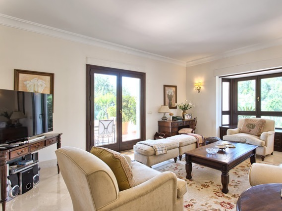 Image No.9-5 Bed Villa for sale