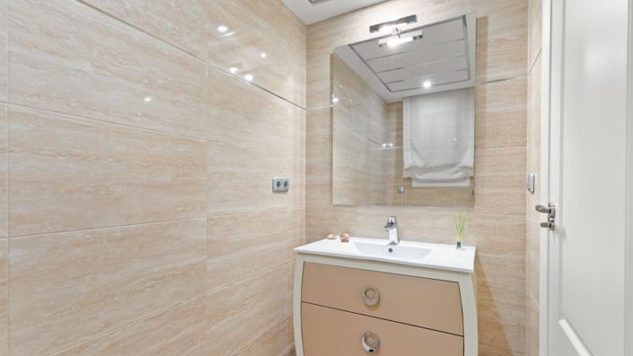 Image No.15-4 Bed Villa for sale