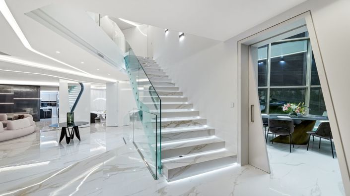 Image No.18-6 Bed Villa for sale