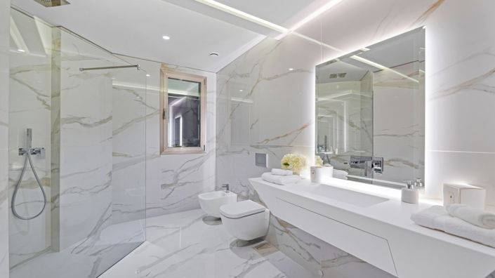 Image No.19-6 Bed Villa for sale