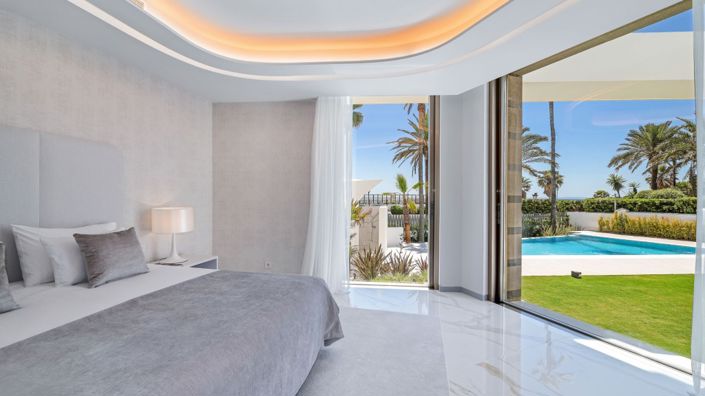 Image No.5-6 Bed Villa for sale