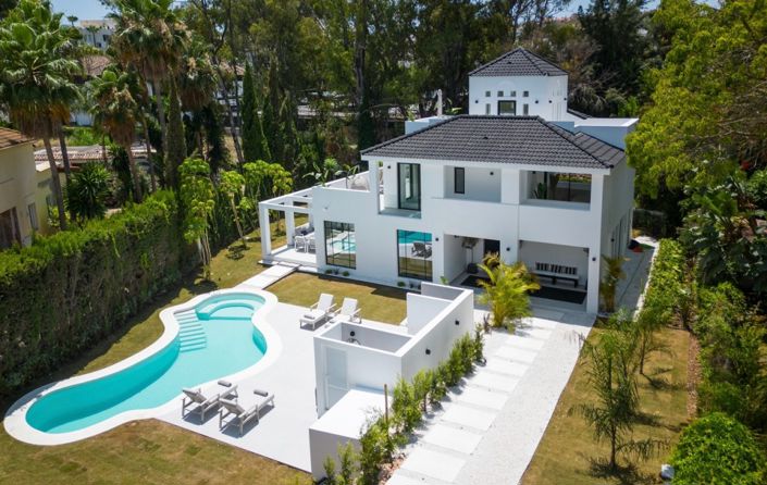 Image No.1-Villa de 5 chambres à vendre à Marbella
