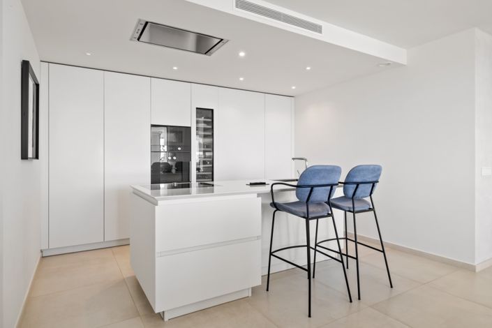 Image No.3-7 Bed Property for sale