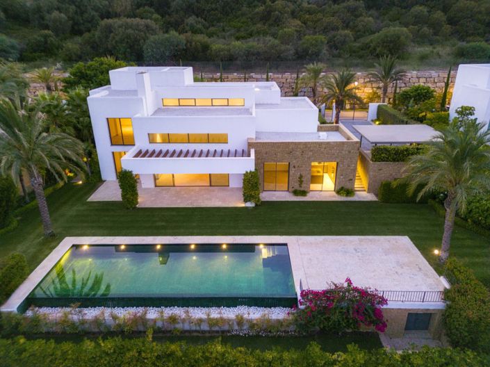 Image No.1-5 Bed Villa for sale