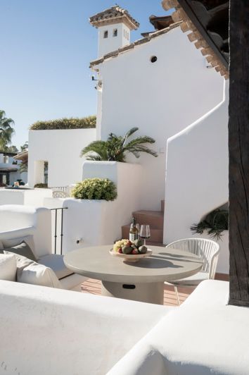 Image No.18-2 Bed Property for sale