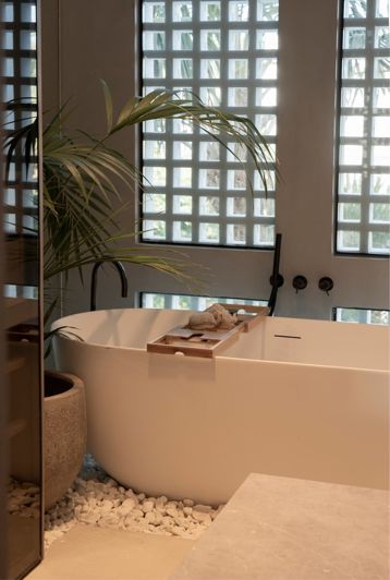 Image No.6-2 Bed Property for sale