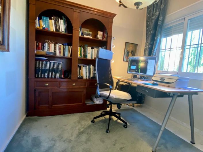 Image No.20-3 Bed Apartment for sale