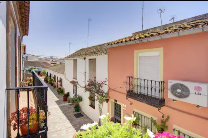 Image No.1-Maison de ville de 2 chambres à vendre à Estepona