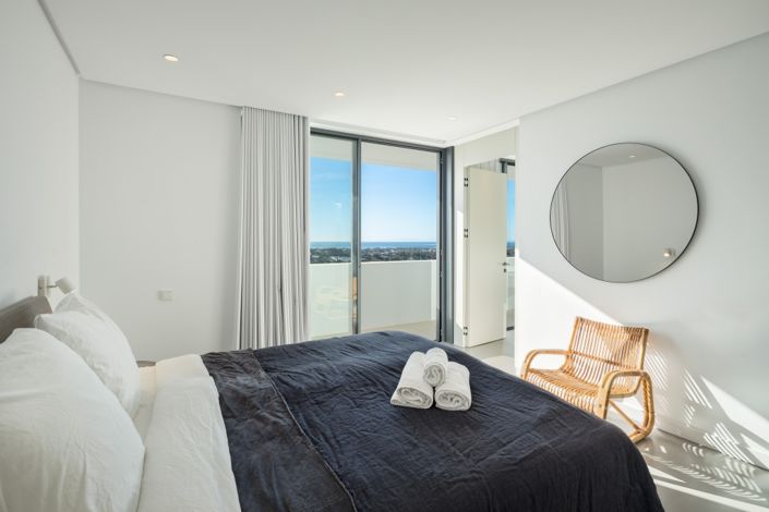 Image No.12-4 Bed Villa for sale