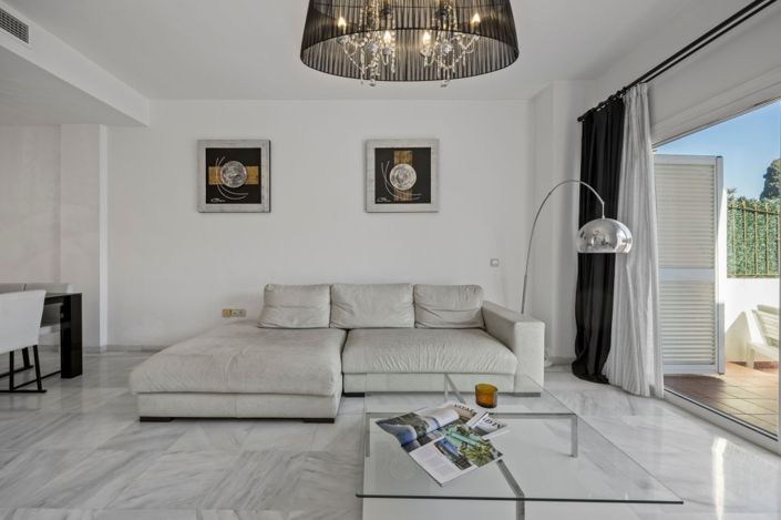 Image No.6-3 Bed Townhouse for sale