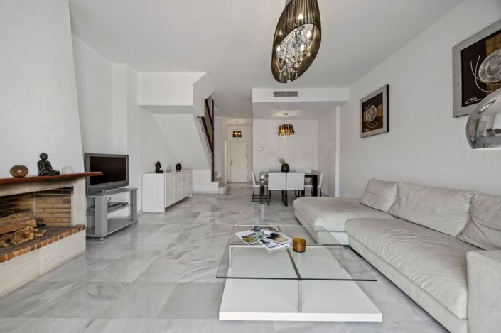 Image No.8-3 Bed Townhouse for sale