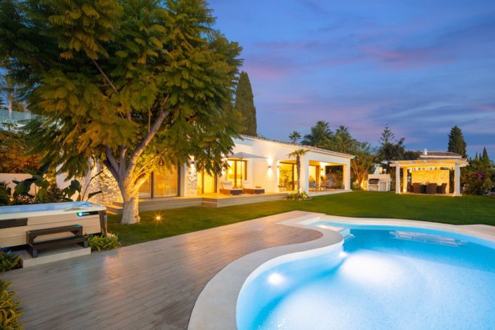 Image No.1-Villa de 3 chambres à vendre à Marbella
