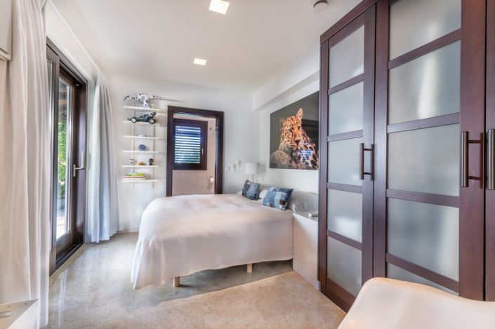 Image No.12-4 Bed Villa for sale