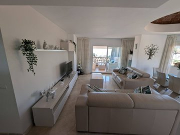 Open plan Lounge