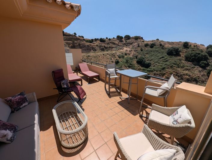 Image No.13-3 Bed Property for sale