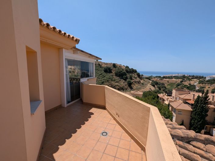 Image No.16-3 Bed Property for sale