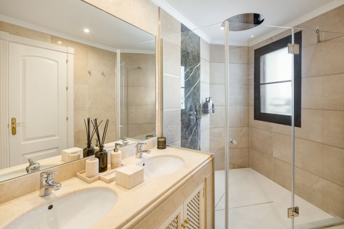 Image No.18-Villa de 4 chambres à vendre à Benahavis