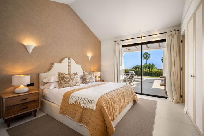 Image No.12-4 Bed Villa for sale