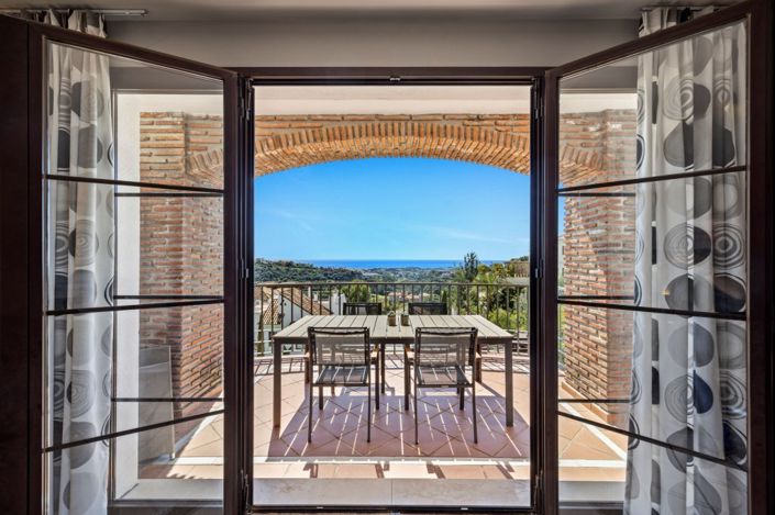 Image No.1-3 Bed Apartment for sale
