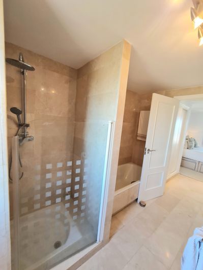 Image No.16-Appartement de 2 chambres à vendre à Estepona