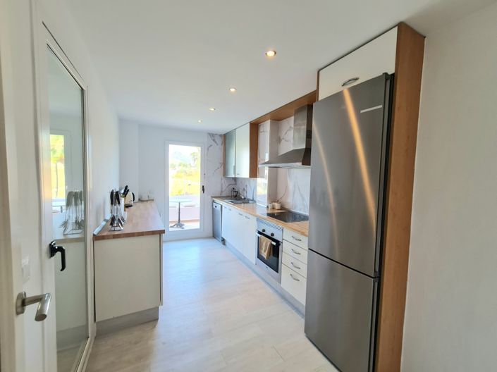 Image No.10-Appartement de 2 chambres à vendre à Estepona