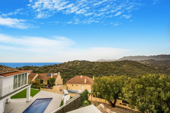 Image No.10-3 Bed Semi-Detached for sale