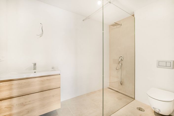 Image No.3-3 Bed Semi-Detached for sale