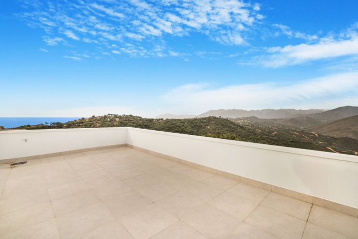 Image No.7-3 Bed Semi-Detached for sale